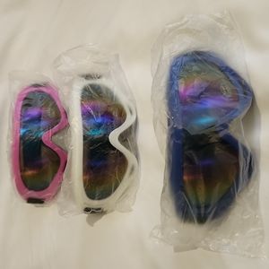 4 - Ski goggles